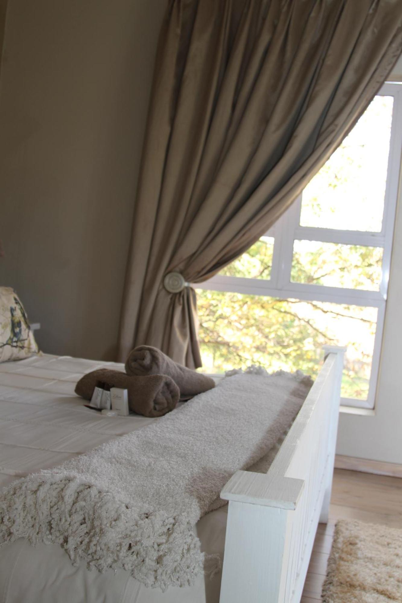 Indigo Moon Guesthouse Лихтенбург Экстерьер фото