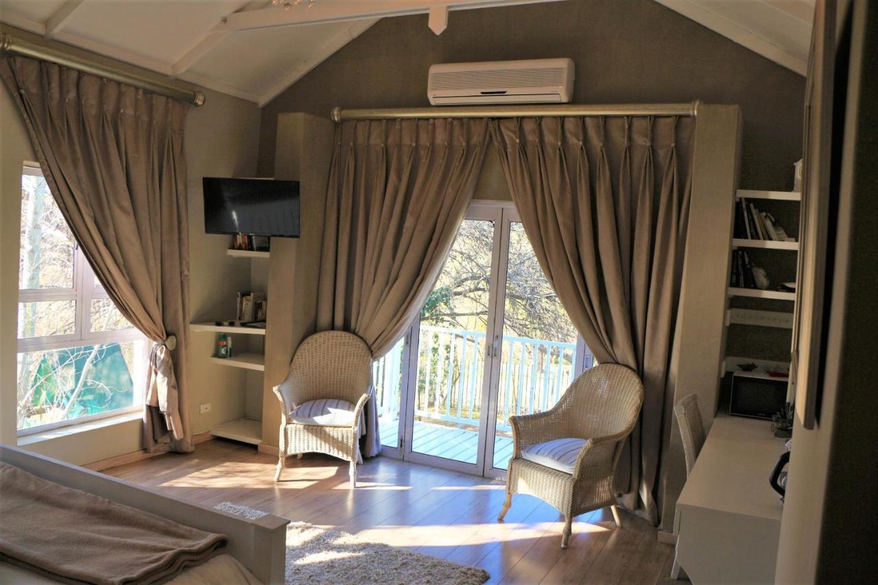Indigo Moon Guesthouse Лихтенбург Экстерьер фото