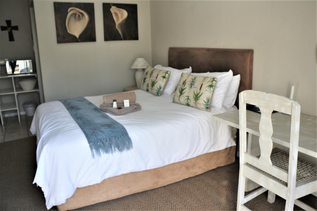 Indigo Moon Guesthouse Лихтенбург Экстерьер фото